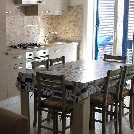 White & Blue Apartment Lido di Noto Buitenkant foto