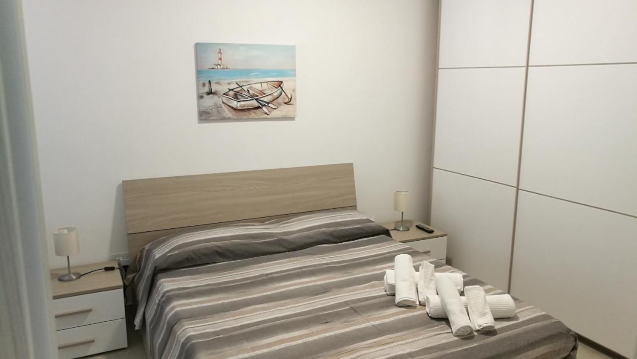White & Blue Apartment Lido di Noto Buitenkant foto